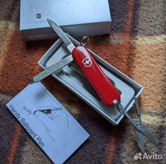 Нож-брелок Victorinox Signature 58mm