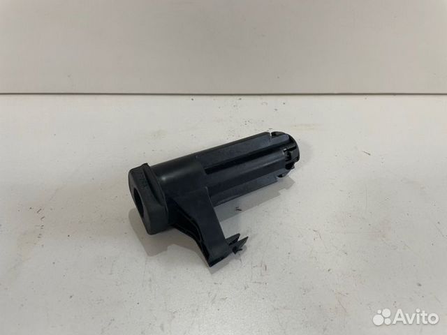 Кронштейн радиатора Ford Focus 3 (дорестайлинг) 1