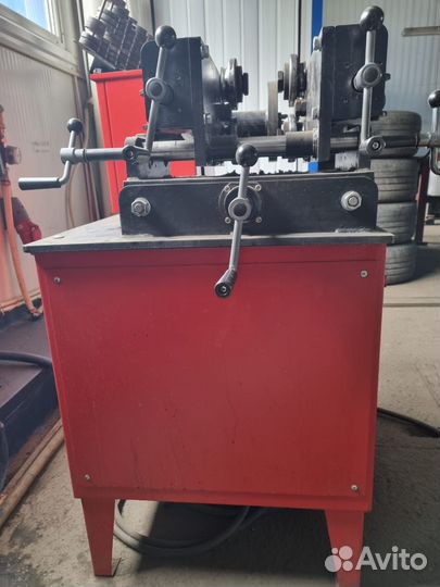 Продается станок для правки стальных дисков
