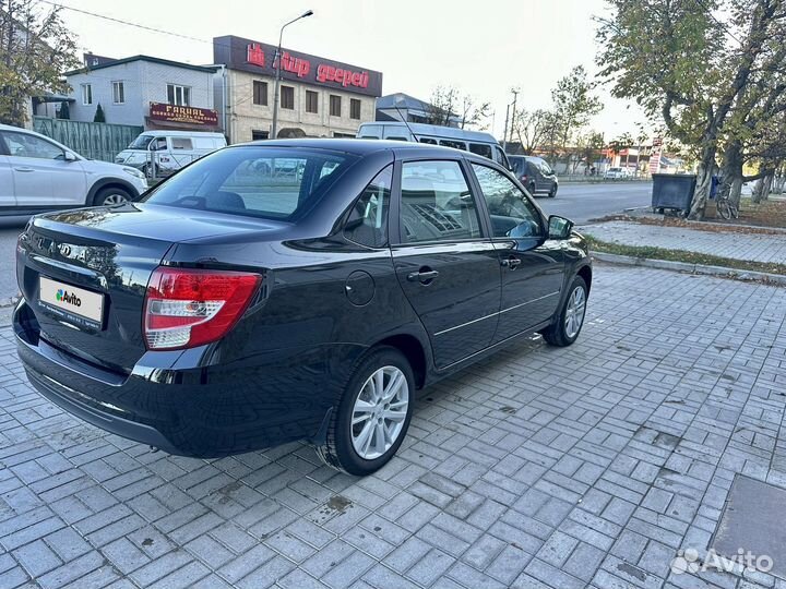 LADA Granta 1.6 МТ, 2022, 9 400 км