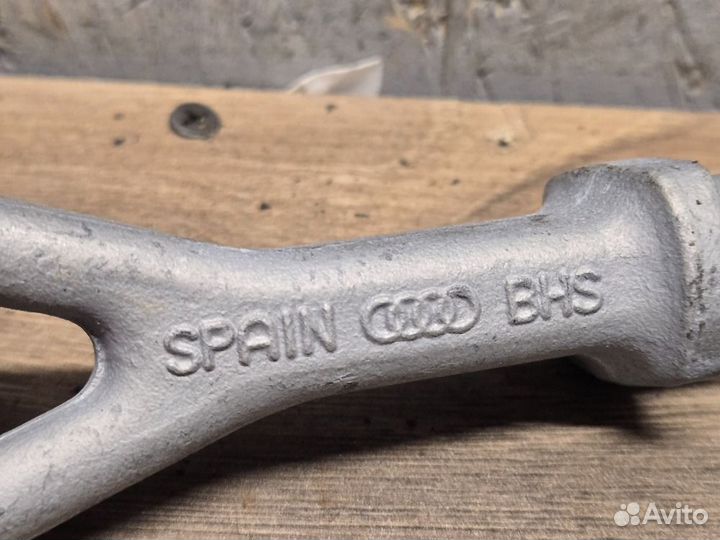 Крюк буксировочный Audi A6 C5 рестайлинг (2001—2004)