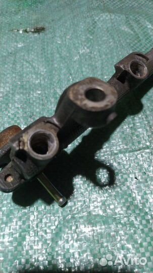 Рампа топливная Toyota Carina E E 1.6I 4A-FE 1996