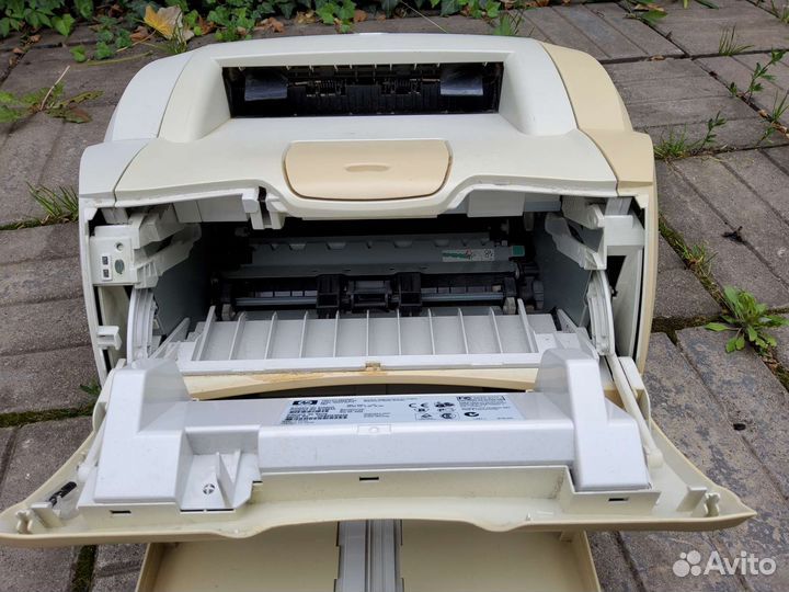 Принтер лазерный hp