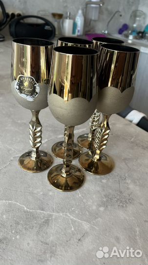 Бокалы 5 шт, стаканы 3 шт, блинная сковорода 3 шт