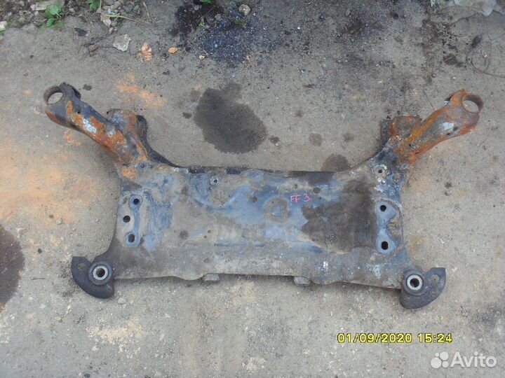 Балка подмоторная 1721749 Ford Focus 3 (CB8) Фокус