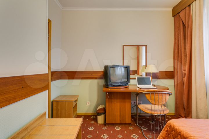 Комната 11 м² в 3-к., 8/17 эт.