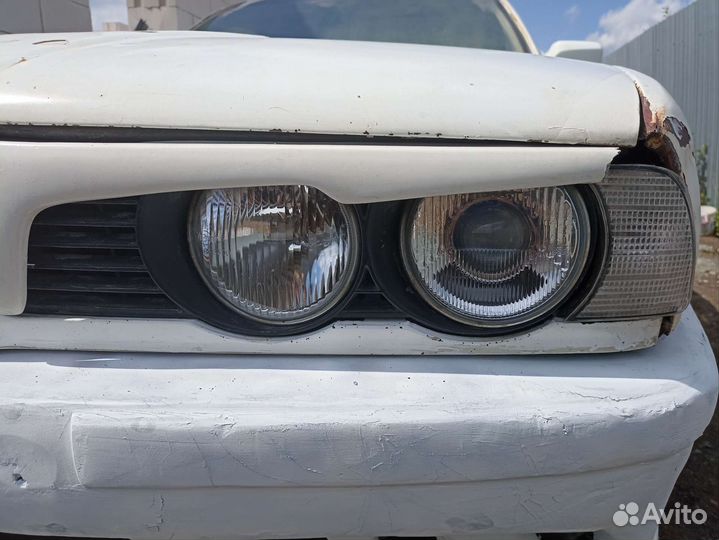 Реснички BMW e34