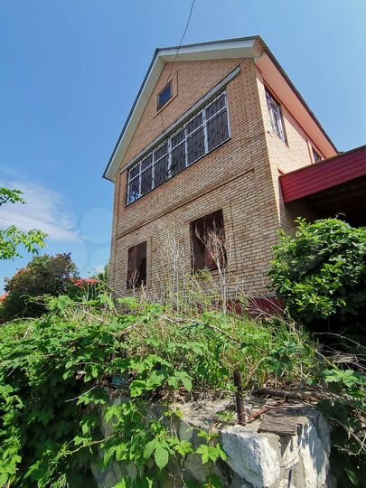 Дом 170 м² на участке 6 сот.