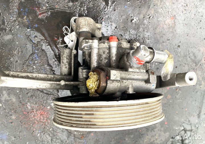 Насос гидроусилителя V6 4B0145156N б/у Audi VW