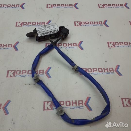 Концевик правой сдвижной двери 935954H210 hyundai