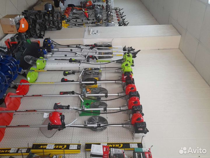 Бензокоса 52см куб