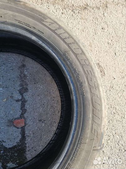 Bridgestone Dueler H/L 33 235/55 R18 100V