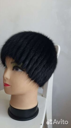 Шапка для девочки новая