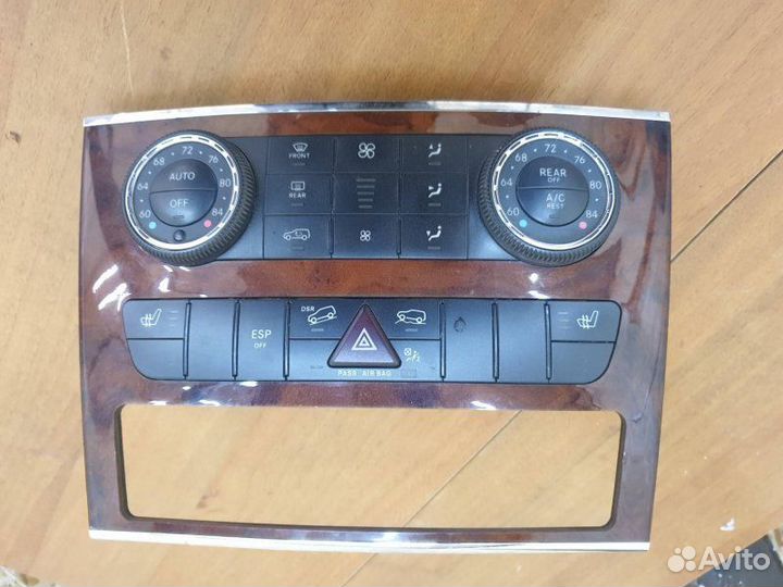 Блок управления климат-контроля Mercedes M-Class