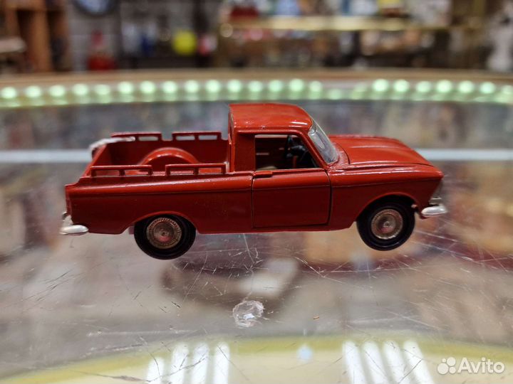 Модель автомобиля Москвич пикап