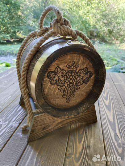 Дубовые бочки для самогона и вина