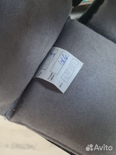 Боксерский шлем, боксерские перчатки, щитки, футы