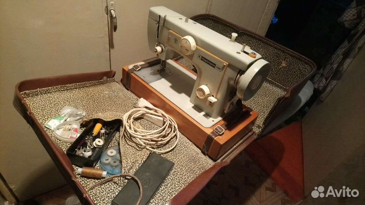 Швейная машина Подольск 132