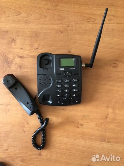 Телефон с большими клавишами, сотовый