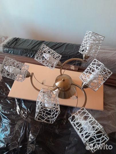 Люстра потолочная