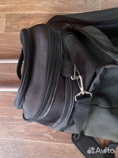 Чемодан на колесах