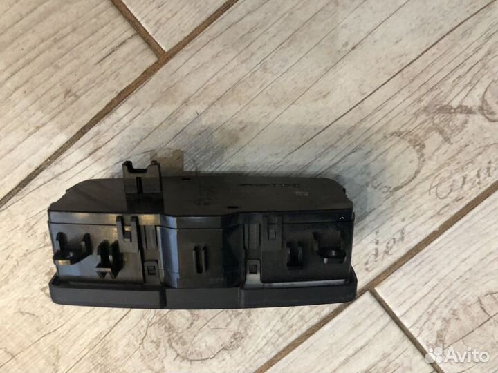 Блок управления света на BMW F20 F21 F22 613192653