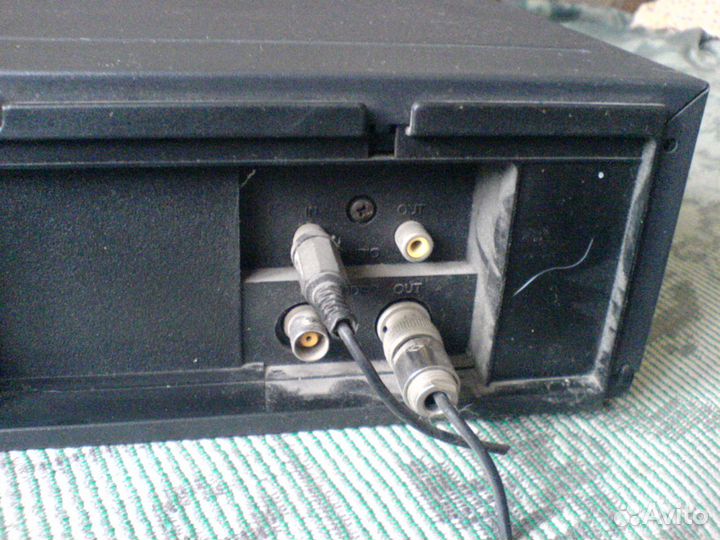 Видеомагнитофон funai V-8008CM