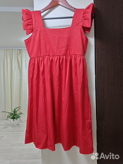 Платье женское молодежное 46 размер