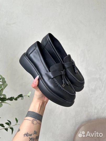 Лоферы женские