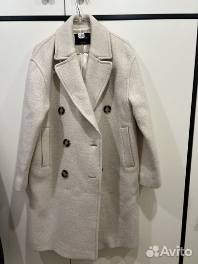 Пальто Massimo dutti