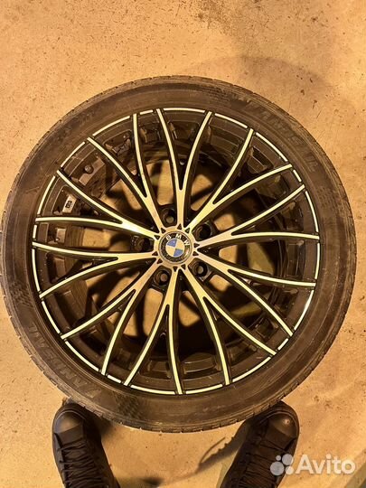 Продам литые диски с резиной