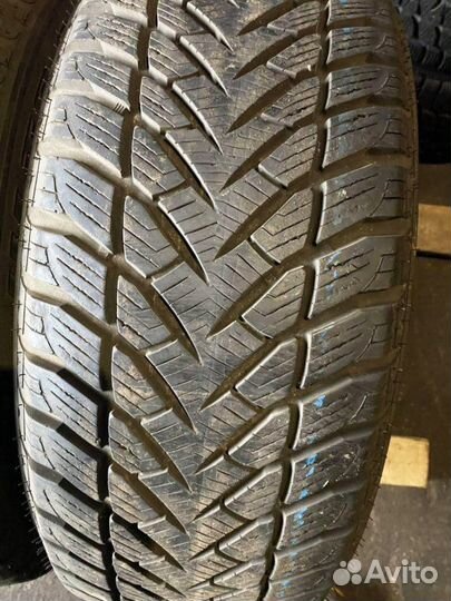 Goodyear Eagle Ultra Grip GW-3 235/60 R16