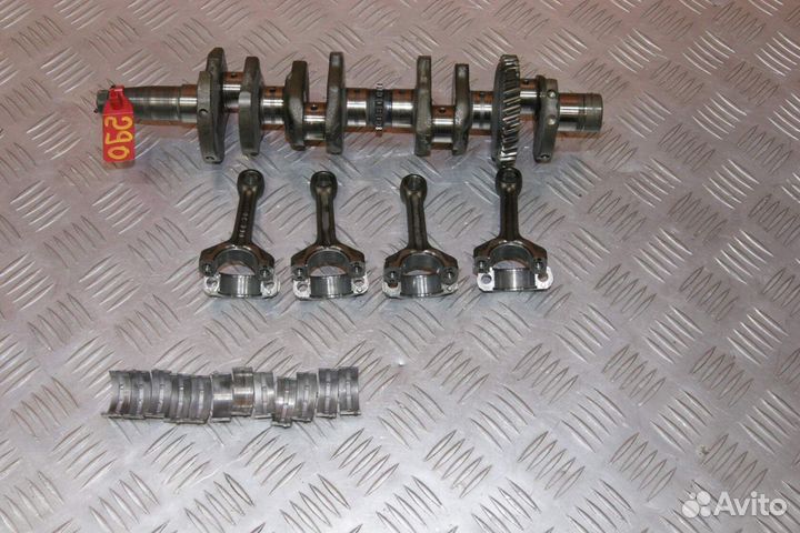 Коленвал Suzuki Bandit 250V, GJ77A, J708