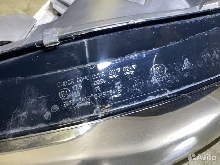 Фара левая 8K0941003D Audi A4 B8 8K5 царапины на с