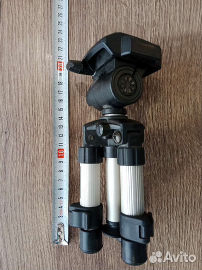 Штатив для фотоаппарата