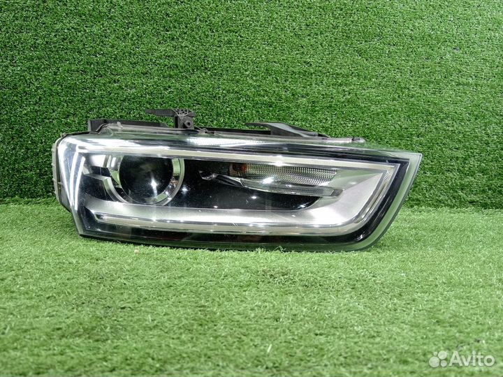 Фара правая Xenon VAG Audi Q3 8U 8U