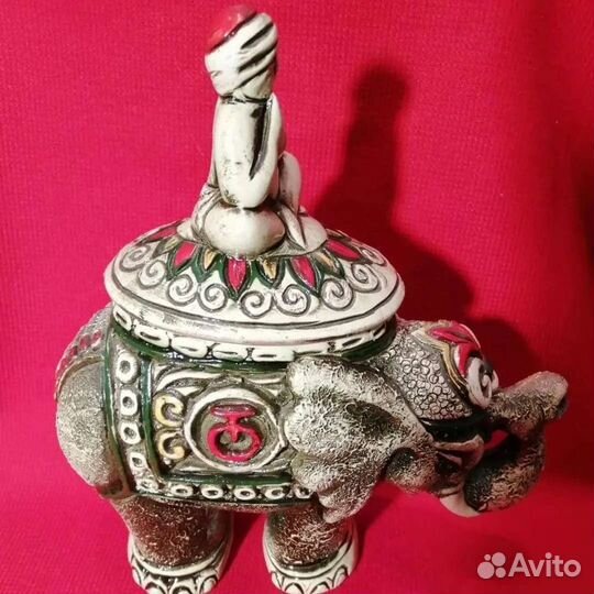 Статуэтка керамика