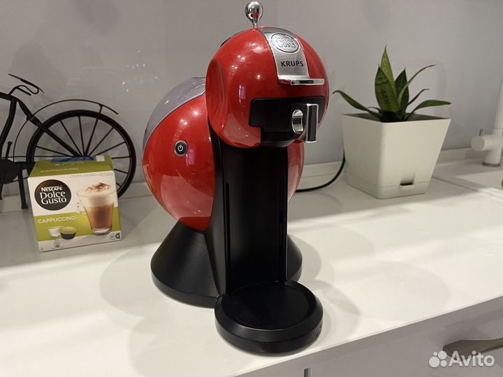 Кофемашина капсульная Nescafe Dolce Gusto Melody