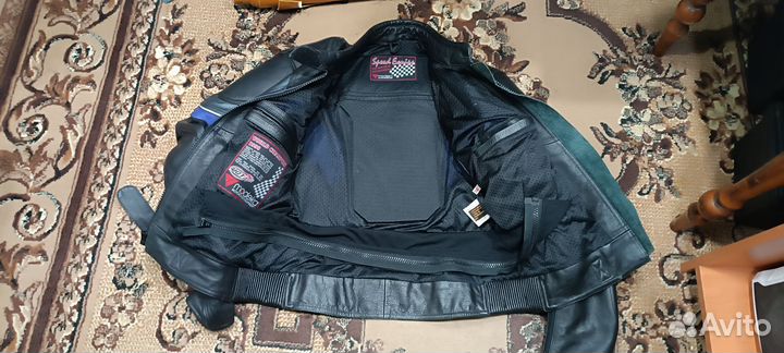 Мотокуртка женская кожа