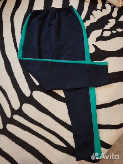 Спортивный костюм женский