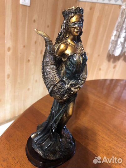 Статуэтка Фортуны