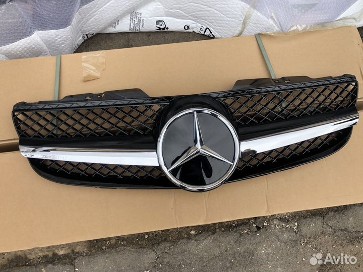 Решетка радиатора Mercedes SL R230 рестайлинг