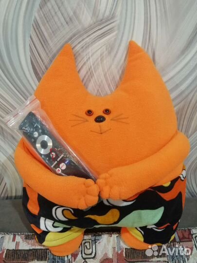 Кеша кот - подушка держатель для пультов