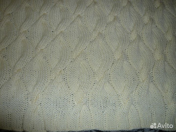 Плед вязаный ручной работы