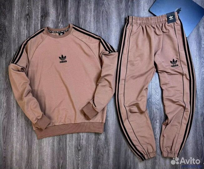 Спортивный костюм