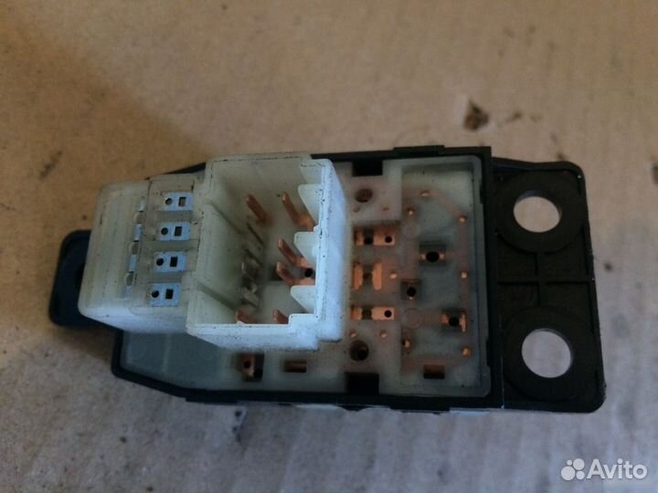 Кнопка регулировки зеркал Kia Cerato II 2008—2013