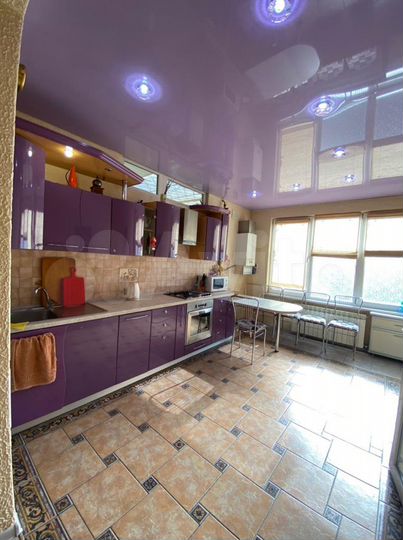 3-к. квартира, 95 м², 2/2 эт.