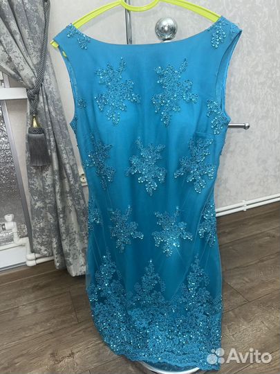 Вечернее платье