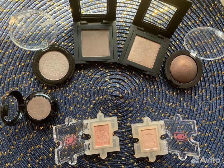 Тени для век