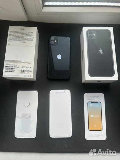 iPhone 11, 64 ГБ